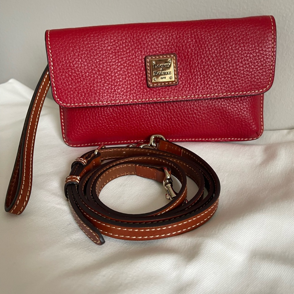 Dooney & Bourke Milly Crossbody Wallet